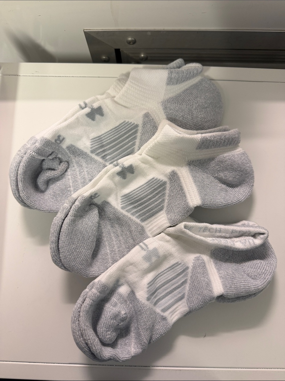 Under Armour Men's Low-Cut Athletic Socks in White and Light Gray